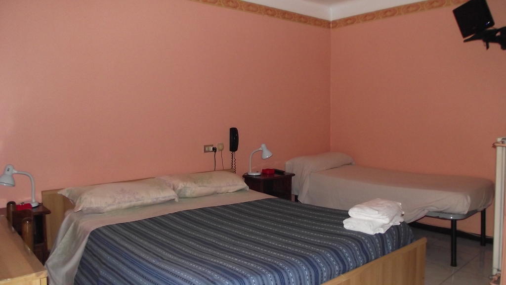 Hotel Merano Milan Room photo