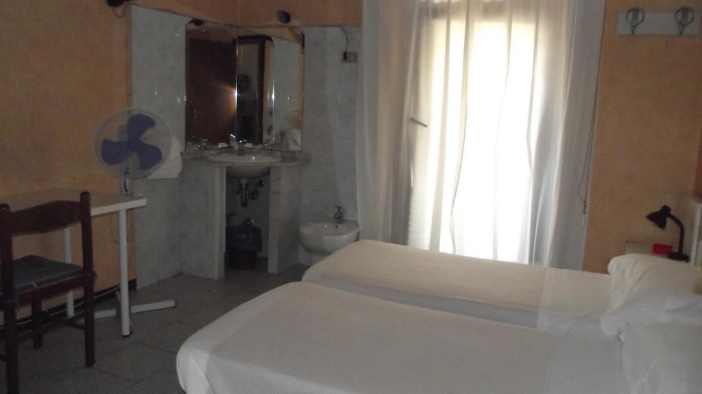 Hotel Merano Milan Room photo